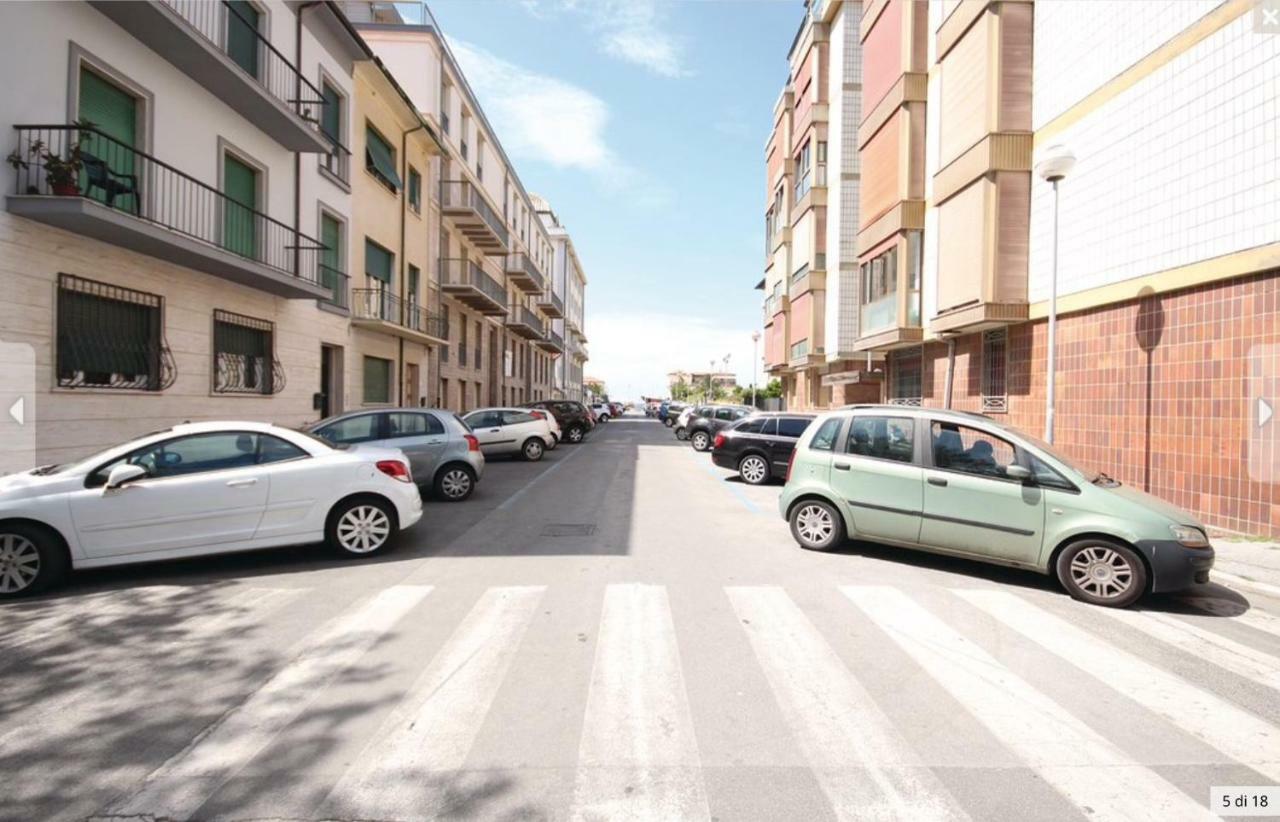 Casa Ilaria Villa Viareggio Bagian luar foto